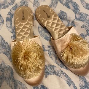 New in box Birdies Songbird slippers - Size 8.5 - Bellini color